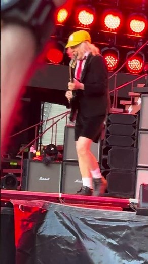 🔥 AC/DC Make Seasoned Control Look Explosive When Every Beat Still Demands a Physical Answer 🎸