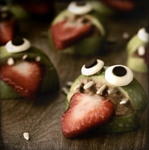 🎃👻🎃 - Halloween Monster Apple bites - 🎃👻🎃 | Good for You