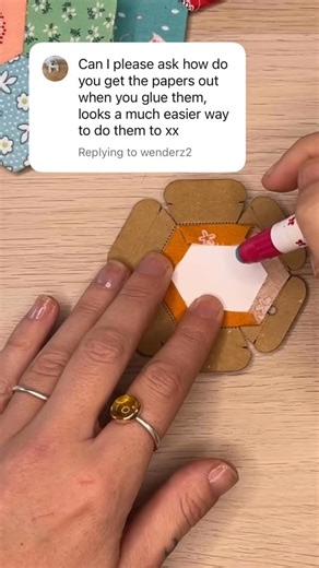A common question about glue basting English Paper Piecing (EPP). When using a textile suitable glue like @sewline_official brand - removing the papers is simple. Just peel the edges of the fabric back to reveal the edge of the papers and then pull the paper out with a gentle tug. If you’ve accidentally used a bit too much glue and you’re finding it difficult to get hold of the fabric edge, you can use a pointy tool like an awl to release the glue seal enough to grab the edge of the fabric. The 