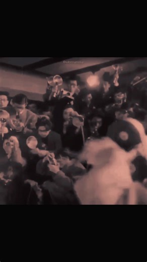 Blondebabeboss (@blondebabeboss)’s videos with Reflection - Blue Cafe