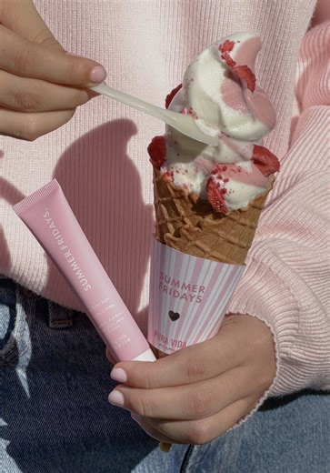 Hey Miami! Treat yourself to our exclusive Summer Fridays Strawberry Soft Serve inspired by the Sweet Pink Duo, available at @Pura Vida Miami. 🍦 Where: Coconut Grove 3034 Grand Ave Miami, FL 33133 Sunset Harbour 1940 Alton Rd Miami Beach, FL 33139 When: February 13th - February 22nd Plus, receive a sample of our updated Cloud Dew Gel Cream Moisturizer and Mini Lip Butter Balm Vanilla with purchase.*while supplies last. Can't wait to see you! 🍓
