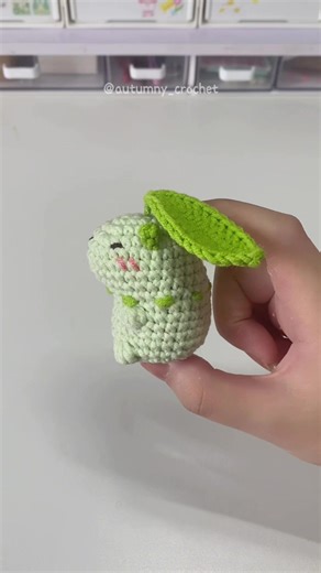 Crochet Capyrita | Capybara Chikorita the Pokemon 🌱Tutorial on YT: Autumny Crochet . Idea & design: by me . Base capybara's pattern: collected #crochet #capybara #chikorita #capyrita #tutorial #crochettutorial #pokemon #cutecrochet #howtocrochet #crochetforbeginners #easycrochet #crochetlove #cute #colorful #plushies #huongdanmoclen #moclen #cute #art #diy #handmade #amigurumi #tutorials #autumny_crochet