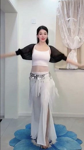 Graceful Belly Dance Performance | Smooth Moves & Rhythm 🌟 #hiphop #dance #tahitiandance #bellydance