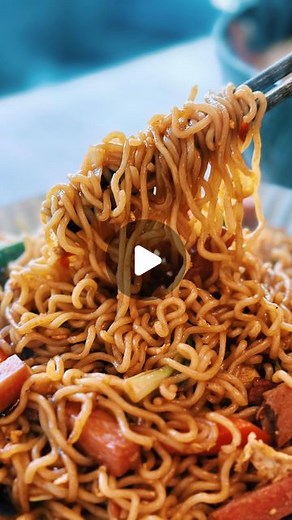 Tiffy Cooks 🥟 Easy Recipes | Welcome to episode FIVE so realistic dinner, today we are making Spicy Stir-Fried Noodles in 20 minutes! Customize it with anything you... | Instagram