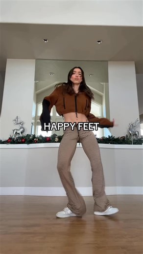 Ciara Stamper on Instagram: "Part 2 🤓 Moves I would learn if I just started shuffling! #dance #shuffletutorial #howtoshuffle"