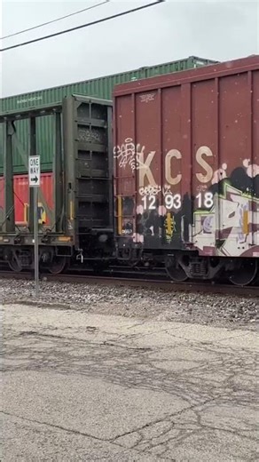 Very cool freight train meet on the historic B&O railroad