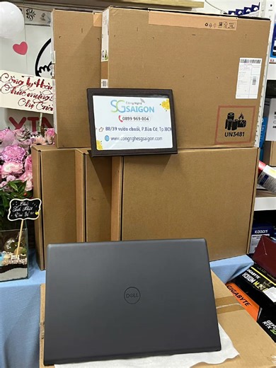  Laptop Dell Vostro 15 3530 Core i3-1305U/ 8GB/ 512GB/ 15.6" FHD...