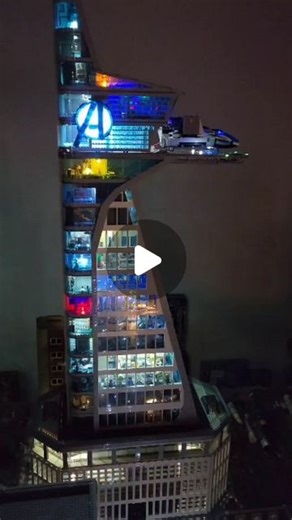 Bevins Bricks on Instagram: "Still one of my all time favorite Lego mocs I have designed and built. #marvelavengers #marvel #marvellegends #avengers #avengerstower #avengersendgame #ironman #thor #skyscraper #lego #legos #bevinsbricks #moc"