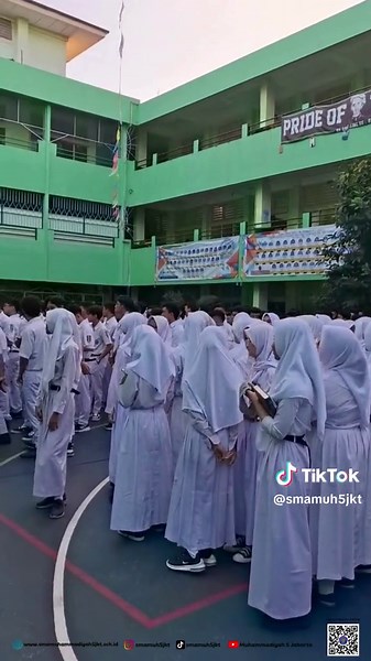 HALLO GUYSS, HARI PERTAMA KEGIATAN BELAJAR MENGAJAR EFEKTIF SMA MUHAMMADIYAH 5 JAKARTA Informasi PPDB 2024/2025 ⬇️⬇️⬇️⬇️⬇️⬇️ Contact Person: 📱 62 858-8291-9725 (Admin) 📱 62 878-2002-6462 (Bu Novika) 📱 62 857-1727-2708 (Pak Fajar) ‼️Yuk segera daftarkan diri kamu ke SMA Muhammadiyah 5 Jakarta karena KUOTA TERBATAS‼️ Dan jadi bagian dari SMA Muhammadiyah 5 Jakarta😉☺️ ➖➖➖➖➖➖➖➖ 🌐 Website: www.smamuhammadiyah5jkt.sch.id/ppdb 📸 Instagram: smamuh5jkt 🎶 Tiktok: smamuh5jkt 👥 Facebook: Mulia Tebet