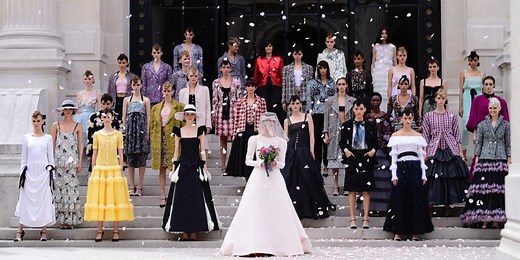 關於香奈兒你必須知道的都在這！Chanel Logo、菱格紋、斜紋軟呢背後的故事一次帶你認識