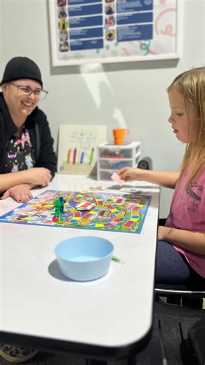 Mrs. Charlotte is showing this friend some tips on spelling words containing those tricky digraph sounds, like “CH,” “TH,” or “WH”! Digraph sounds are two letters that make one sound, like in the words “cheese” or “with.” After working hard practicing their digraphs, these two played some Chutes and Ladders to finish out their session! 🪜🛝🐷 #speechtherapy #speechlanguagepathologist #hoggtherapy #hoggtherapypediatrics | Hogg Therapy Pediatrics