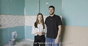 David claimed that he has had troubles with dating his entire life and was very scared to hurt his self-confidence to go for online dating, though many people told him to try it out. One of his friends had already met a girl through Dating.com so that encouraged him. Maya appeared in his life on the third day of exploring the site and it seems this one is a catch. He traveled to meet her overseas and the first date was lovely. He took her to the cinema, but they both agreed that the movie was te