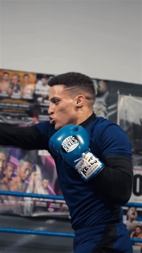 BOXING DREAMS on Instagram: "Vuelve al ring 🔥 @haqy__00 pelea otra vez en Boxing Dreams 🥊 Y esta vez hay revancha. La última vez frente a @mzn.boxx el combate quedó nulo. 📍 Llíria, Valencia 🗓️ 14 de febrero 🎟️Entradas ya disponibles! #boxing #fightnight #revancha #valencia"