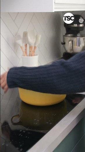 Unbox the Le Creuset 5.3L Round Dutch Oven #LeCreuset #TSC #fallkitchen #kitchenitems