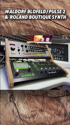 Dual Waldorf Blofeld/Pulse2 & Roland Boutique Stand | Synths and Wood
