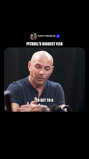 Pitbull has the biggest flex ever 😂