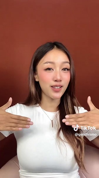 Momo dan Hantu: Film Seram Thailand Terbaru