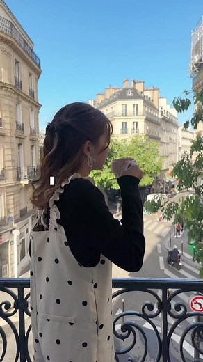 パリの絶景バルコニーホテル：Hôtel Beige Paris紹介