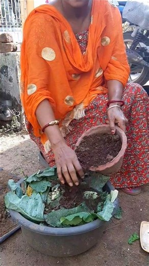 খুব সহজেই কিচেন কম্পোস্ট তৈরি করুন #organic fertilizer #gardening #shorts