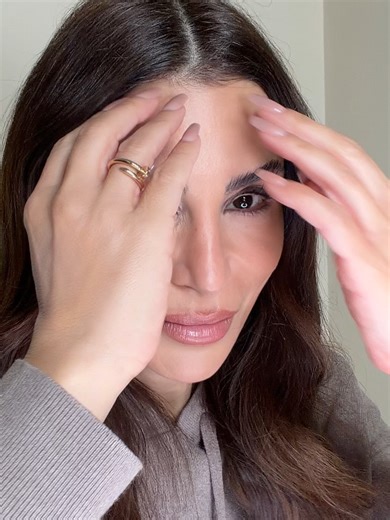 Airport Makeup Tutorial for a Natural Look