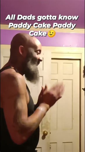 Dads Ain't no Shame in learning Paddy Cake Paddy Cake with your Daughter👍That's a real Man😉Ali☪️