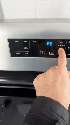 Whirlpool oven f6e1 error code|how to reset whirlpool oven YWFE515S0JS0