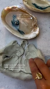 10K views · 40 reactions | Wow! So cute  Shell Ring Box: @danielleburnsideart | ModernWedding | Facebook
