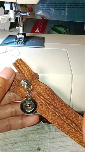 easy way to install a zipper head #sewingtutorial #sewinghome#sewingtrick#sewingtips#easysewing