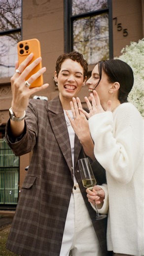 The Knot on Instagram: "🚨BREAKING NEWS🚨 engagement season is officially here! kick off your planning on The Knot with the inspo, tools, and checklists that make getting started easy 💍📱🫶🏻"