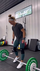 New TYRFORCE elite carbon fiber lifters feeling good 😍 @tyrsport What do you think about when you lift? Being intentional and having good body awareness is so important! I learned my cues from the goat @aimeeanayaeverett ♥️ If you struggle with body awareness and moving well in all your training - I’d love to help! My AllHart Move Better group focuses on FULL BODY accessories paired with coaching from me directly and lots of talk about proper movement! Learn how to build a stable foundation, ge