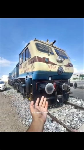 WDG-4 king of Goods trains / Indian Railways / train videos / Diesel Locomotive status
