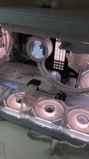 Transform Your Desk with a Cute Pink Setup!