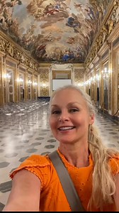 Which of my palaces shall I dine in tonight? (First World Problems of the Medici).Enjoy this swirly, twirly view of just one of the legendary Medici family’s palaces: the Palazzo Medici Riccardi, their first palace, in fact,where Cosimo the Elder and Lorenzo the Magnificent lived, and artists such as Donatello, Michelangelo, Paolo Uccello, Benozzo Gozzoli, and Botticelli worked. Ya know, those guys. Here you’ll be dazzled by its The Gallery of Mirrors, painted by Luca Giordano between 1682 and 1