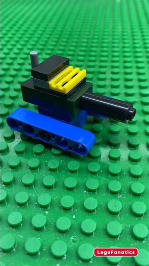How to Build a Micro LEGO Tank | Easy DIY Tutorial