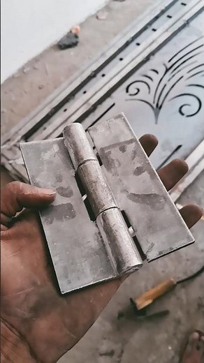 Sliding Folding Gate Install a hinges #hinges #installation #welding #metalfabrication #shorts
