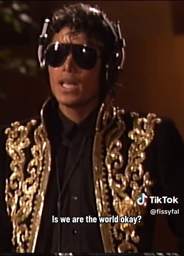 Michael Jackson Recording We Are The World with Quincy Jones (1985)