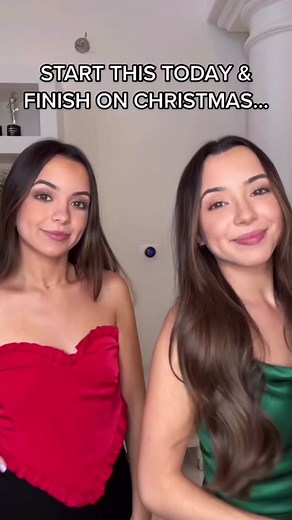 Took 3 months to complete so don’t let this flop 😜🎄🎁 @vanessamerrell @veronicamerrell #christmas #twins