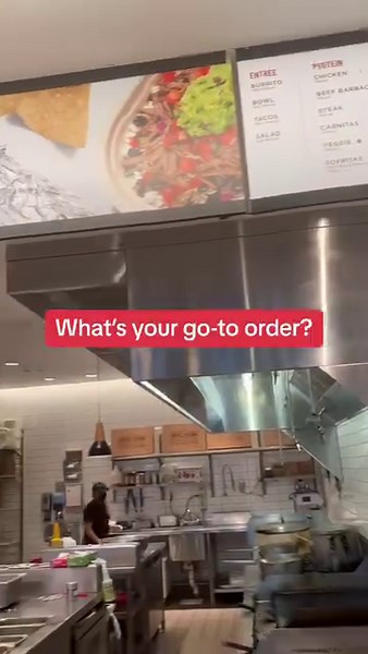 61K views · 229 reactions | Let’s be real: Fast food doesn’t always fill you up. Meet the exception. With Points-friendly high-protein options, two types of fiber-rich, 0-Points beans, and lots of veggies to choose from, you can customize to your hungry heart’s content, adding extra 0-Point ingredients and going light on others. #Chipotle | WeightWatchers | Facebook