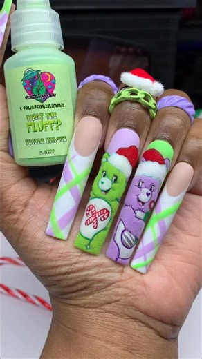 NAILZBYDEV.com on Instagram: "💜𝖥𝖫𝖴𝖥𝖥𝖸 𝐂𝐀𝐑𝐄 𝐁𝐄𝐀𝐑 𝖭𝖠𝖨𝖫𝖲🐻💚 How 𝖢𝖴𝖳𝖤 are these nostalgic bears we 𝖥𝖫𝖴𝖥𝖥𝖤𝖣 using our 𝖭𝖤𝖶 & 𝖮𝖦 𝐖𝐇𝐀𝐓 𝐓𝐇𝐄 𝐅𝐋𝐔𝐅𝐅?🥹 Have you tried our 𝖥𝖫𝖴𝖥𝖥 out yet? What’s your favorite shade & length?😍❄️ We hope you have a “𝖡𝖤𝖠𝖱𝖸” Merry Christmas!🧸🎄 ⬇️𝐅𝐞𝐚𝐮𝐭𝐮𝐫𝐞𝐝 𝐅𝐋𝐔𝐅𝐅 - •𝖭𝖤𝖶 Toxic Waste (0.6mm)⭐️ •𝖭𝖤𝖶 Soft Serve (0.6mm)⭐️ •Flaming Fuzz (0.6mm) •Fur-Ost Bite (0.6mm) You can order all our nail products at th