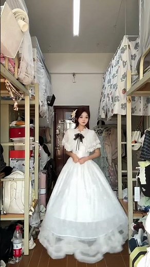 Title: Summer Style Secrets for Tiny Talls: 155cm Chic Outfits