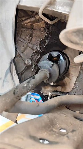 Amir Hamza on Instagram: "CV axle rubber installation guide #auto #machanic #shorts #ideas"