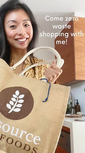 Come for a zero waste shop with A Zero Waste Life as she supports her community and helps take care of our planet. ♻️ By scooping as much or as little as you need, you can reduce your spend and unnecessary food waste. How many times has a recipe only needed a teaspoon of spice or a cup of something you don't usually have in your pantry? When you throw out food, you also waste the water, fuel and resources it took to get the food from the paddock to your plate! | The Source Bulk Foods