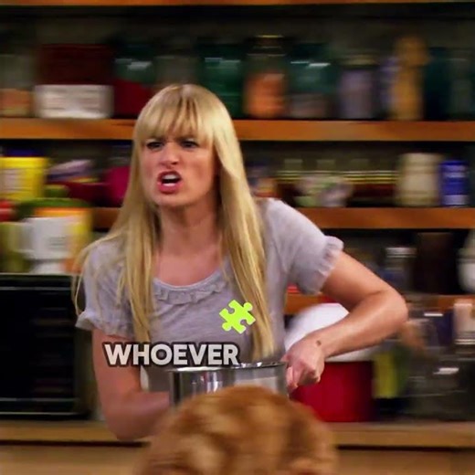 POV: Home Alone & Someone Knocks 🚪😰 | 2 Broke Girls | Français #edit #shorts #Shorts #POV #Scary