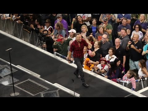 Live: Bruce Springsteen - Rosalita/Born to Run - Phoenix 2024