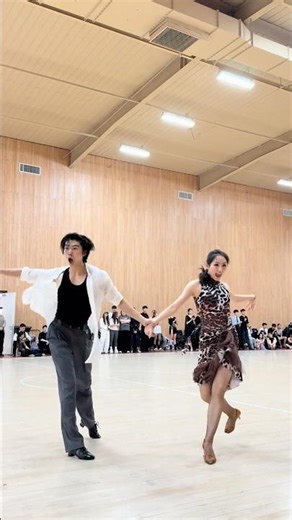 What a passionate dance🔥Very excellent dancers 👍#danceshorts #dancerlife #dance #dancer #jive