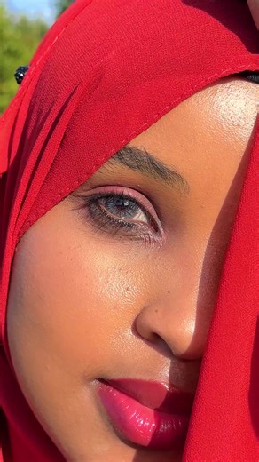 Revamp Your Look with Stunning Contact Lenses