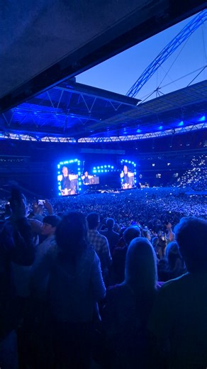 106K views · 4K reactions | Thunder Road!!! (continuation) LIVE IN WEMBLEY STADIUM, LONDON JULY 2024 Bruce Springsteen #brucespringsteenandtheestreetband #liveconcert #london 2024 #follower #highlights | Baby Konijn | Facebook