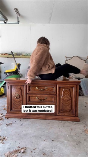 69K views · 1.3K reactions | before and after with a color I picked BLINDFOLDED  (paint is apothecary gray ONE from melange paints, and code MAGGIE10 saves money!) | Maggie McGaugh | Facebook