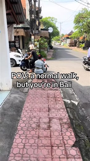 Canggu Bali on Instagram: "Every morning in Bali, locals prepare Canang Sari 🌺 Small offerings made of flowers, rice, incense, and woven palm leaves—symbols of gratitude, balance, and harmony between the spiritual and earthly 🌿 Spirituality lives in Bali’s daily rituals. source: alejandroceronb #bali #solotraveler #southeastasia #indonesia #cangguinfo"