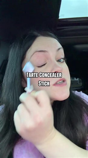 Choosing the Right Concealer for Your Skin Type